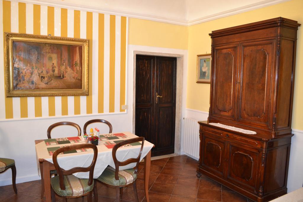 Corte Palazzo Picedi Benettini Sarzana Exteriör bild