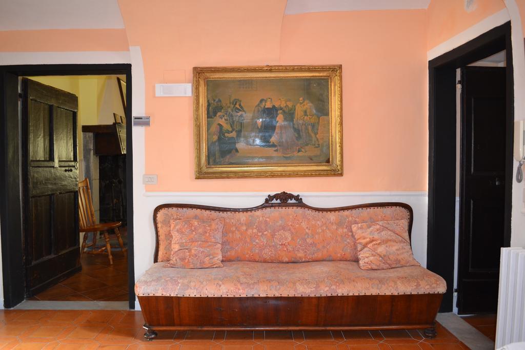 Corte Palazzo Picedi Benettini Sarzana Exteriör bild