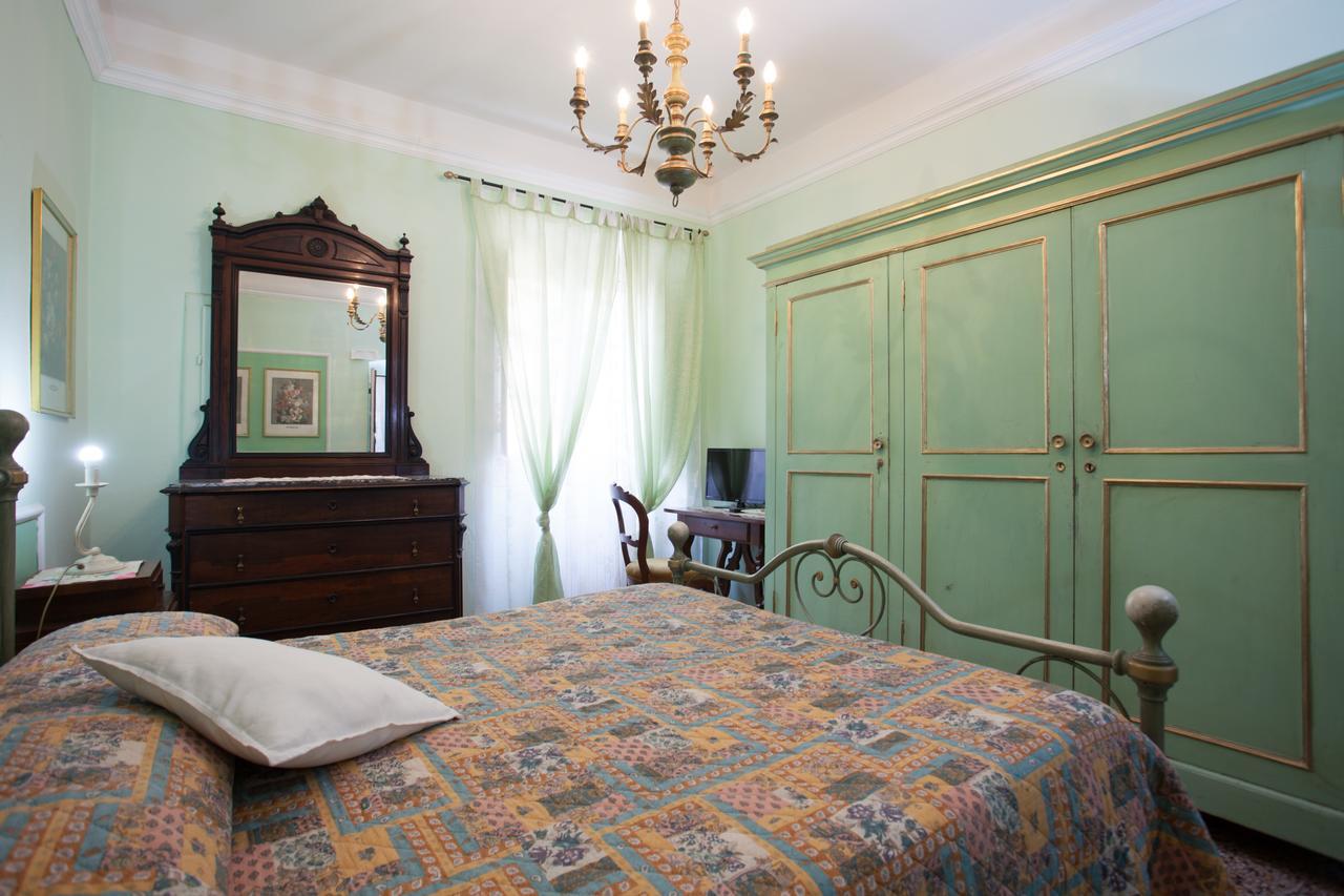 Corte Palazzo Picedi Benettini Sarzana Exteriör bild