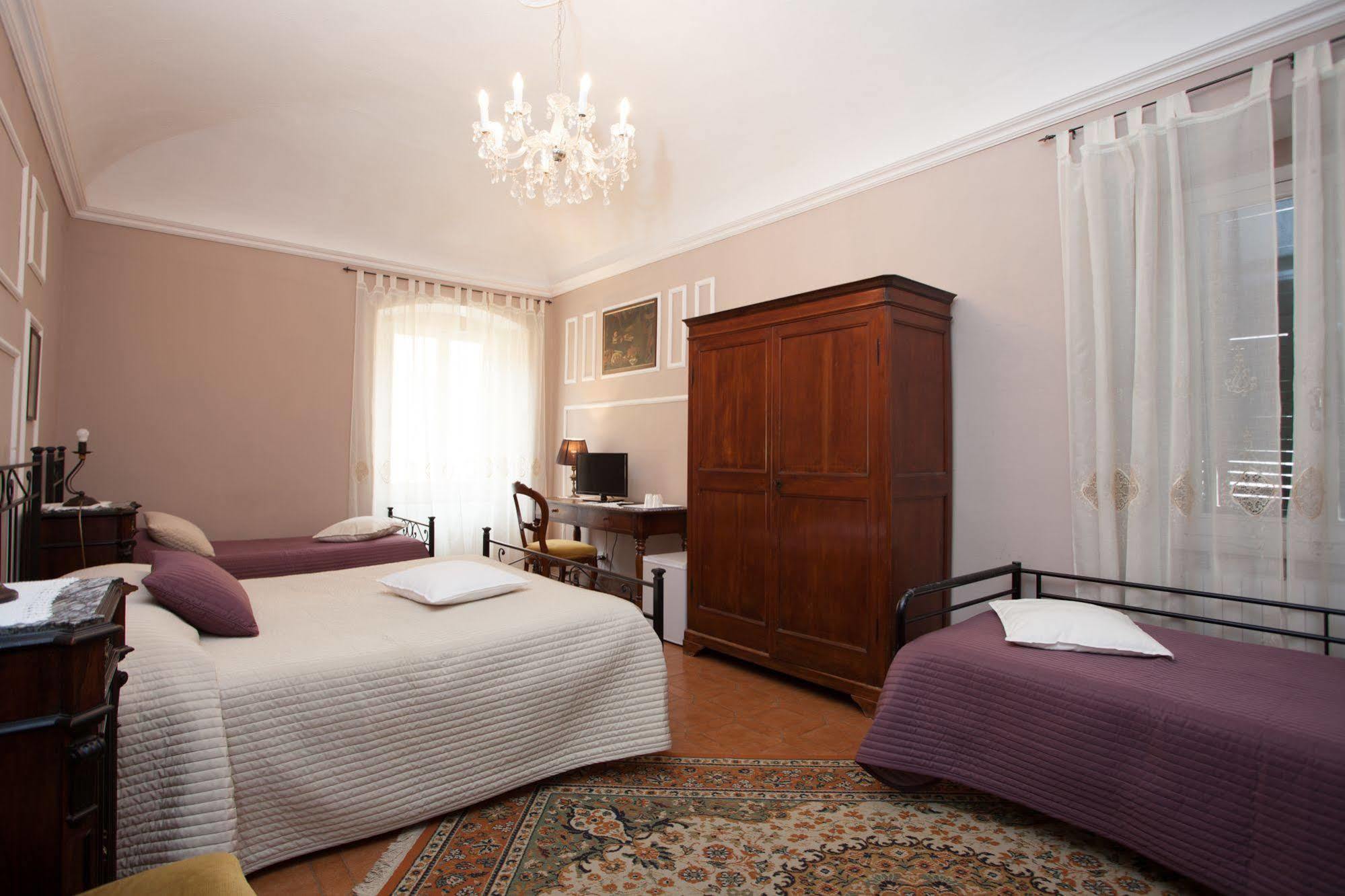 Corte Palazzo Picedi Benettini Sarzana Exteriör bild