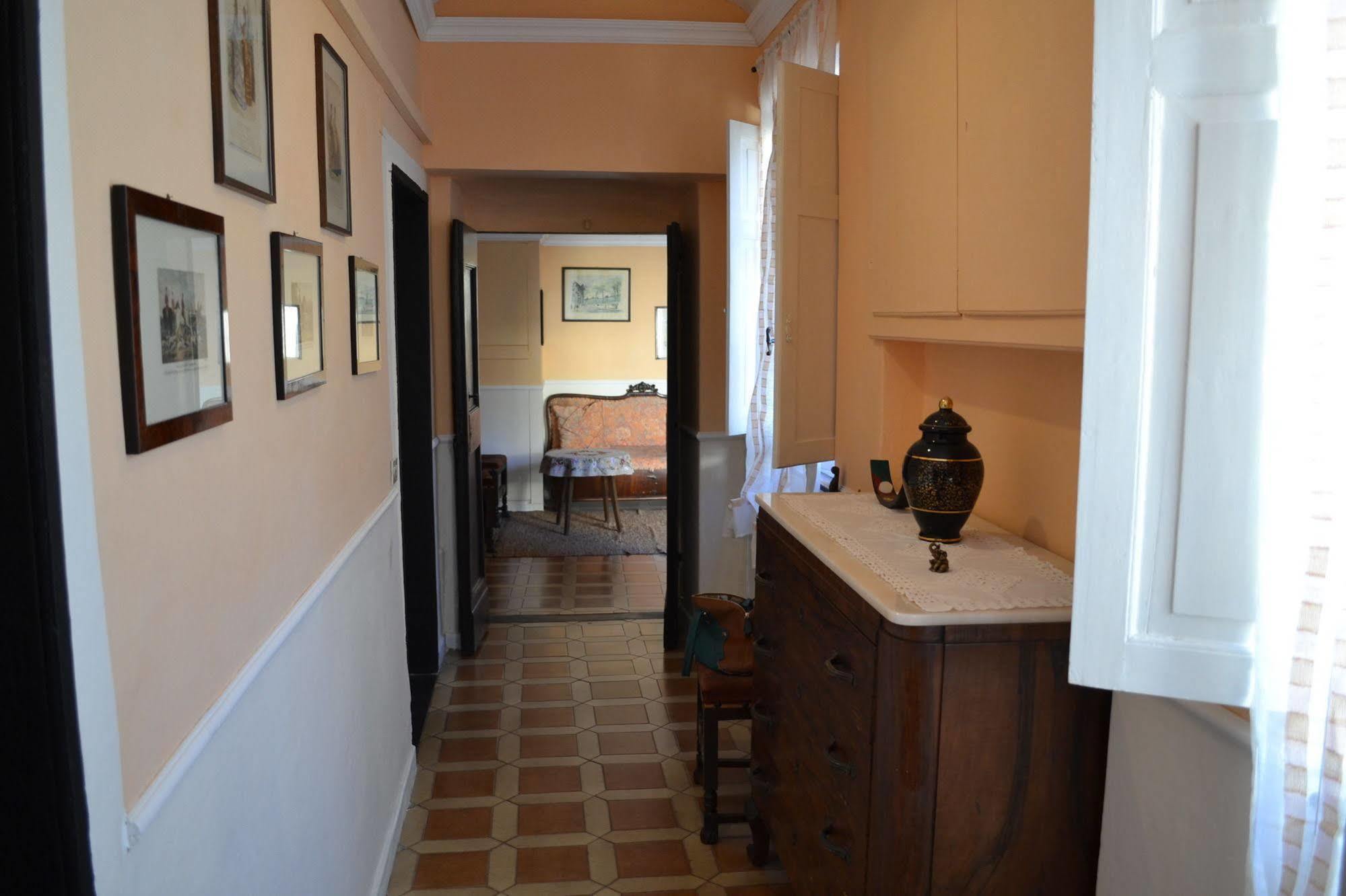 Corte Palazzo Picedi Benettini Sarzana Exteriör bild